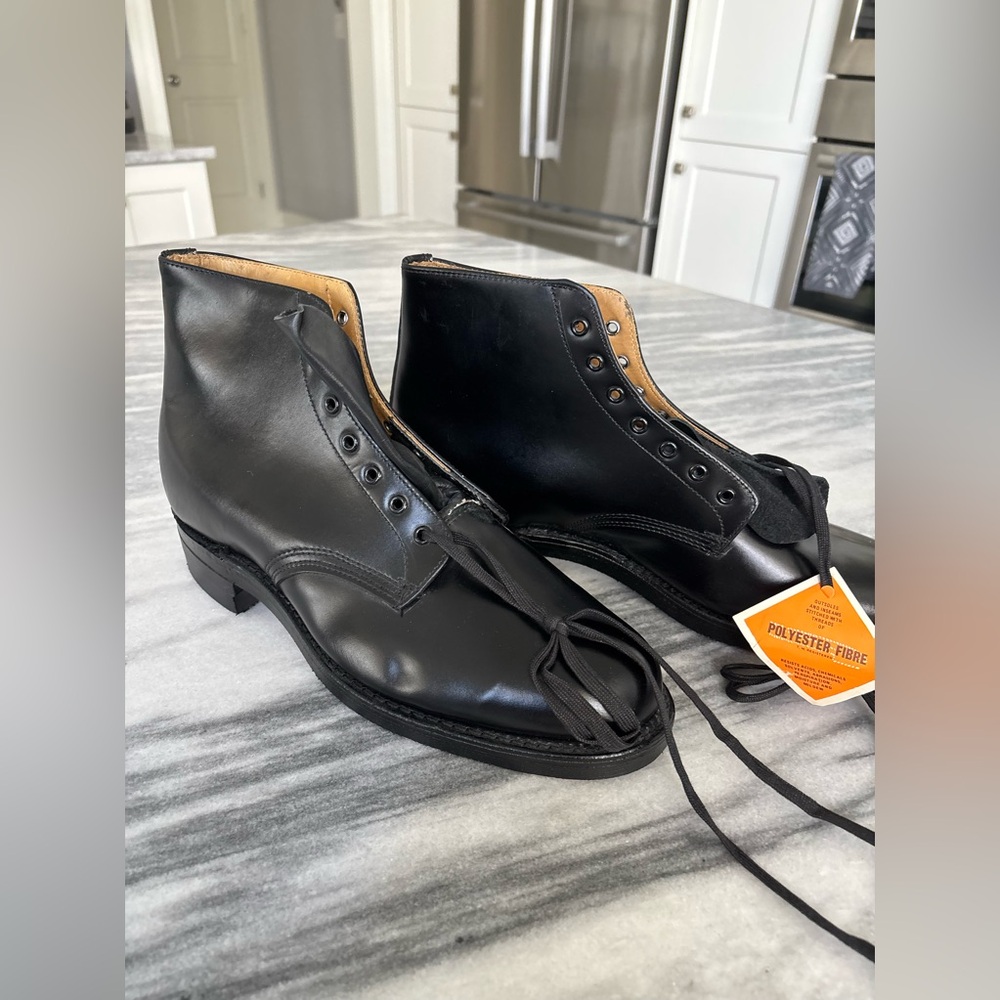 Vintage made in Canada police boots size 9 1/2 leather uppers👮‍♀️